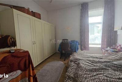 Casă cu 4 camere cu Teren 417.71 Mp în Central - 8
