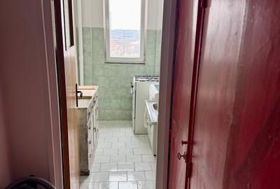 Apartament cu 3 camere semidecomandat în P-ța Victoriei - 8