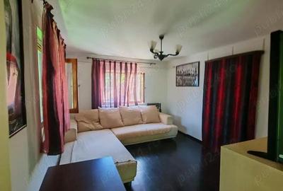 Casă cu 3 camere cu Teren 1600 Mp în Central - 9