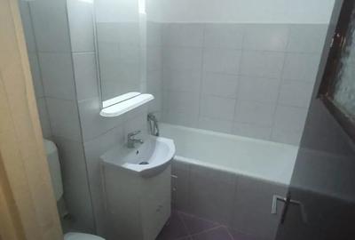 Proprietar.Inchiriez apartament 2 camere decomandat sector 3 p ta Salajan - 5