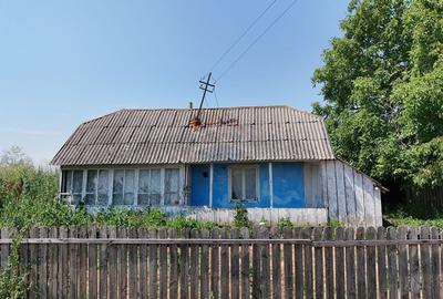 Casa batraneasca cu teren intravilan in apropiere de de Botosani