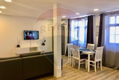 Apartament cu 2 camere decomandat în Central - 1