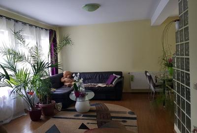 Duplex cu 4 camere cu Canalizare în Florești - 2