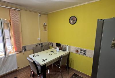 Apartament cu 3 camere decomandat în Alfa - 5