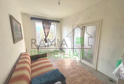 Apartament cu 2 camere decomandat în Tractorul - 4