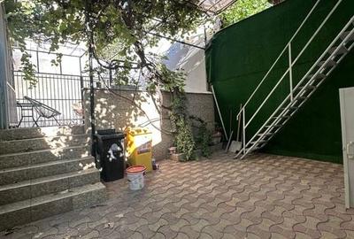 Casă de vânzare - Constanța, zona Trocadero - 210.000 EUR negociabil - 2