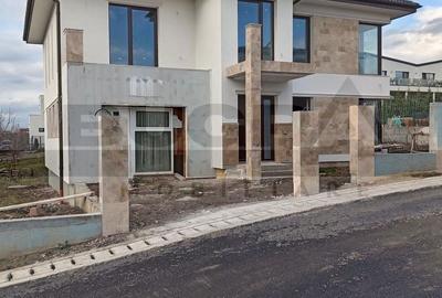 Casă individuală cu 4 camere cu Canalizare în Chinteni - 1