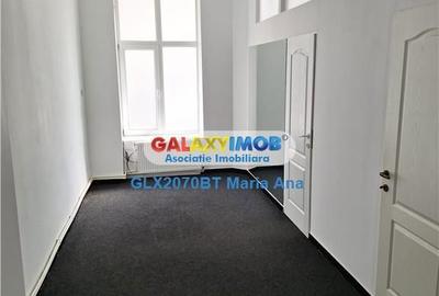 Spațiu comercial, de 50 mp, în Central - 4