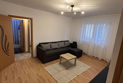 Apartament cu 2 camere semidecomandat în Tractorul - 4