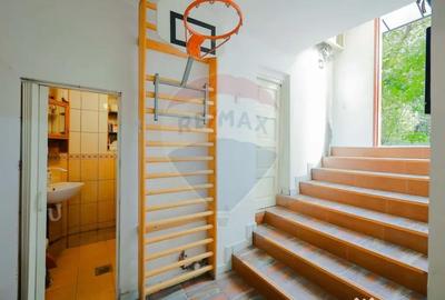 Spațiu comercial, de 86 mp, în Ultracentral - 9