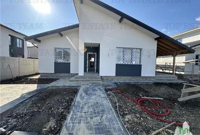 Vila cocheta cu 3 camere, dormitor matrimonall,  incalzire in pardoseala, terasa - 2