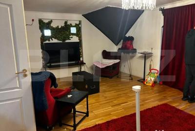 Casă cu 7 camere cu Teren 890 Mp în Central - 12
