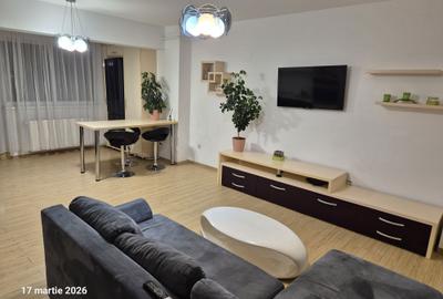 Apartament cu 3 camere decomandat în Turnișor - 1