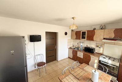 Casă cu 5 camere cu Canalizare în Ologeni - 10