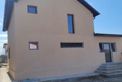 VILA DEOSEBITA VALU LUI TRAIAN P+M - 10