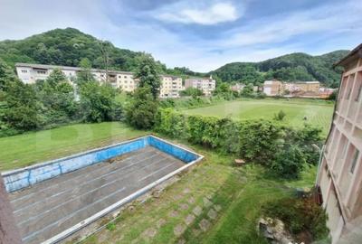 Spațiu comercial, de 1,857 mp, în Central - 4