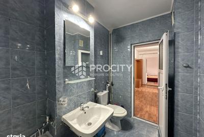 Apartament cu 2 camere decomandat în Nicolina