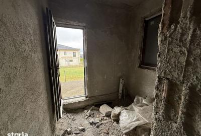 Casă cu 4 camere cu Teren 1000 Mp în Volovăț - 7