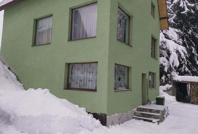 Casă cu 6 camere în Rânca