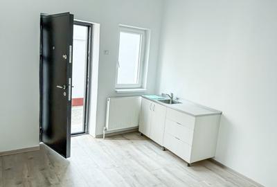 Casă cu 4 camere cu Teren 190 Mp în Tei - 6