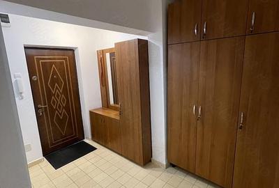 Garsonieră decomandată în E3 - 9