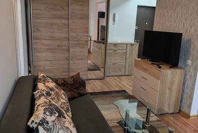 Inchiriez apartament 2 camere - 1