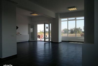 Spațiu comercial, de 64 mp, în Tineretului