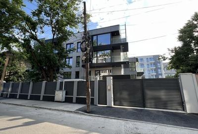 Unirii, Palatul Parlamentului, Mitropolie - 3