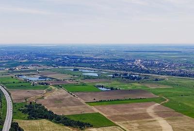 Teren de 300000 mp, în Vânătorii Mici - 17