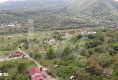 Teren de 855 mp, în Central