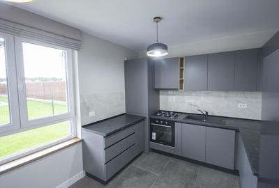 Vila individuala in complex,mobilata,  incalzire in pardoseala , teren 400 mp - 9
