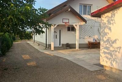 Casă cu 4 camere cu Teren 1000 Mp în Rebricea - 9