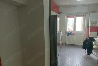 Apartament cu 2 camere decomandat în Precista - 1