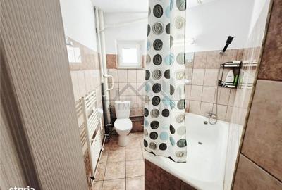 Apartament cu 3 camere decomandat în Nicolina - 4