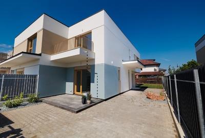 Casă individuală cu 4 camere cu Teren 300 Mp în Odăi - 1