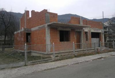 VANZARE Casa in constructie Bicaz - 4