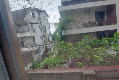 Apartament cu 3 camere decomandat, mobilat în 1 Mai - 15