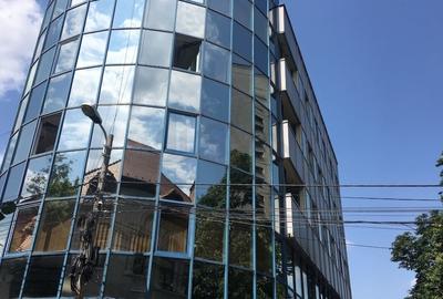 Birou, de 2,530 mp, în P-ța Victoriei - 3