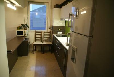 Apartament 3 camere str.Trifoiului, zona Grand Hotel Italia, cu parcare - 4