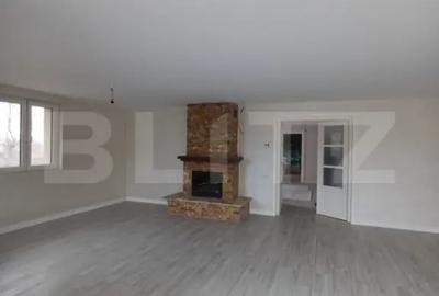 Casă cu 5 camere cu Teren 1590 Mp în Luna - 4