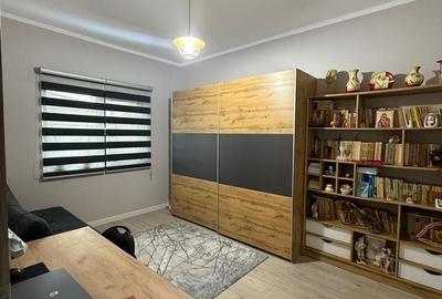 Duplex cu 5 camere cu Canalizare în Dumbrăvița - 12