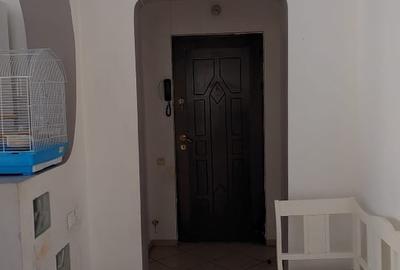 Apartament cu 3 camere decomandat în 13 Septembrie - 2