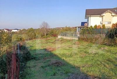 Teren intravilan Blejoi , zona linistita , 1000 mp, utilitat - 5