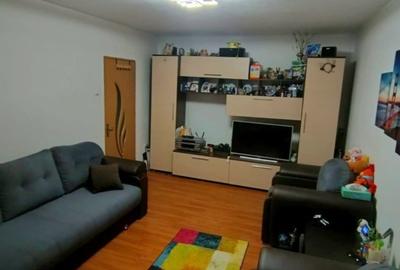 Vanzare apartament 2 camere Nicolae Grigorescu parc IOR Lotrioara