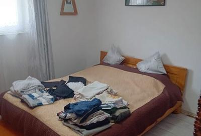 Casă cu 4 camere cu Teren 5000 Mp în Girov - 8