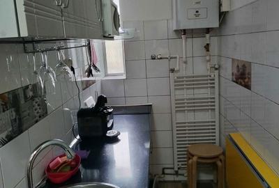 Garsonieră decomandată în Central - 7