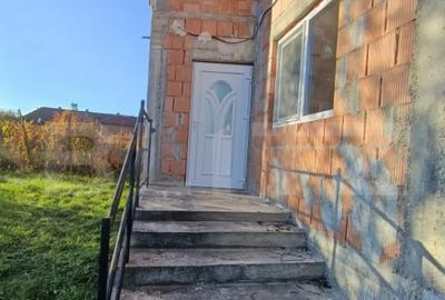 Casă cu 4 camere cu Teren 7000 Mp în Crasna - 4