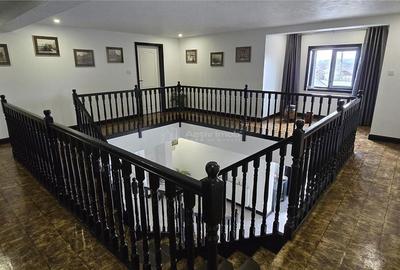 Casă cu 8 camere cu Teren 2000 Mp în Poșta Câlnău - 3