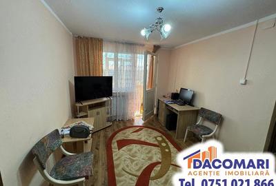 Apartament cu 3 camere semidecomandat în Micro 40 - 3