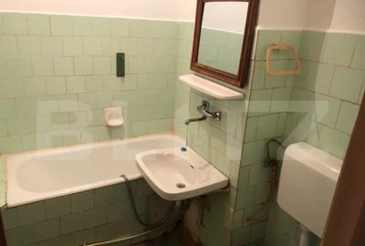 Apartament cu 3 camere semidecomandat în Micro 16 - 7